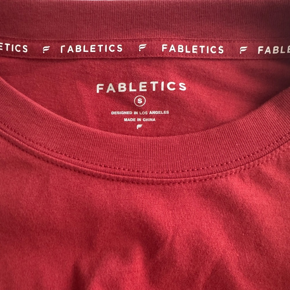 Fabletics Deep Red Crew Neck Tee - Picture 3 of 3